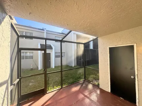 4423 Treehouse Lane Tamarac FL 33319