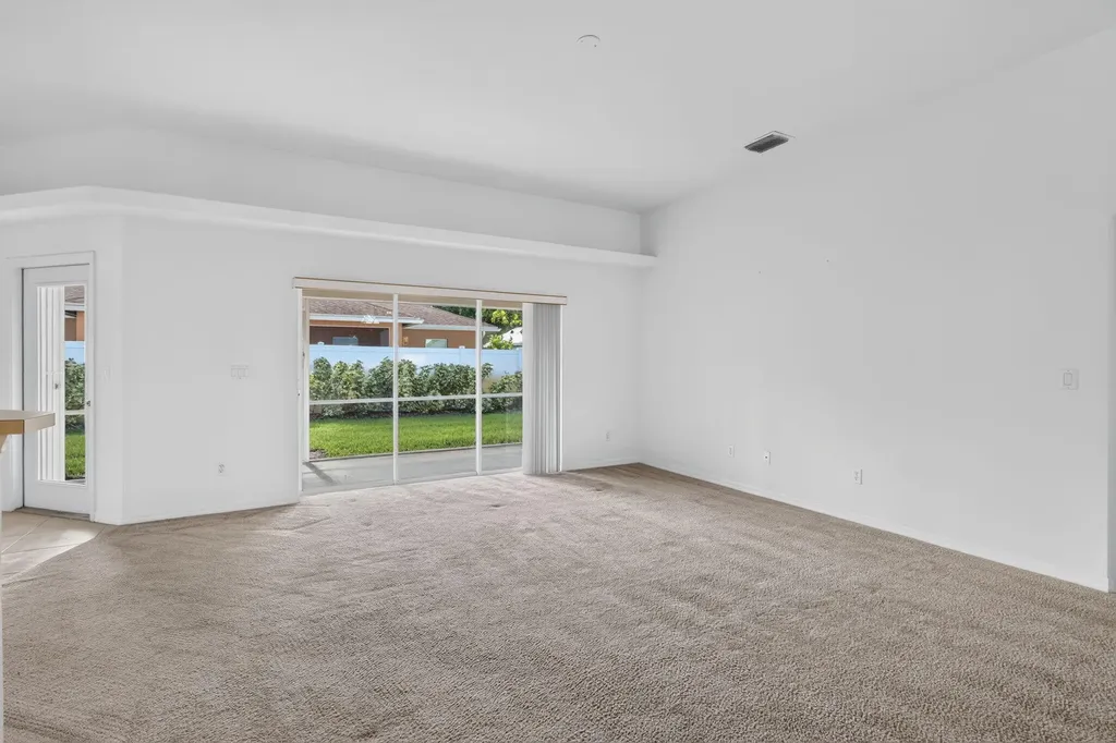 8253 Sand Pine Circle Port St Lucie FL 34952