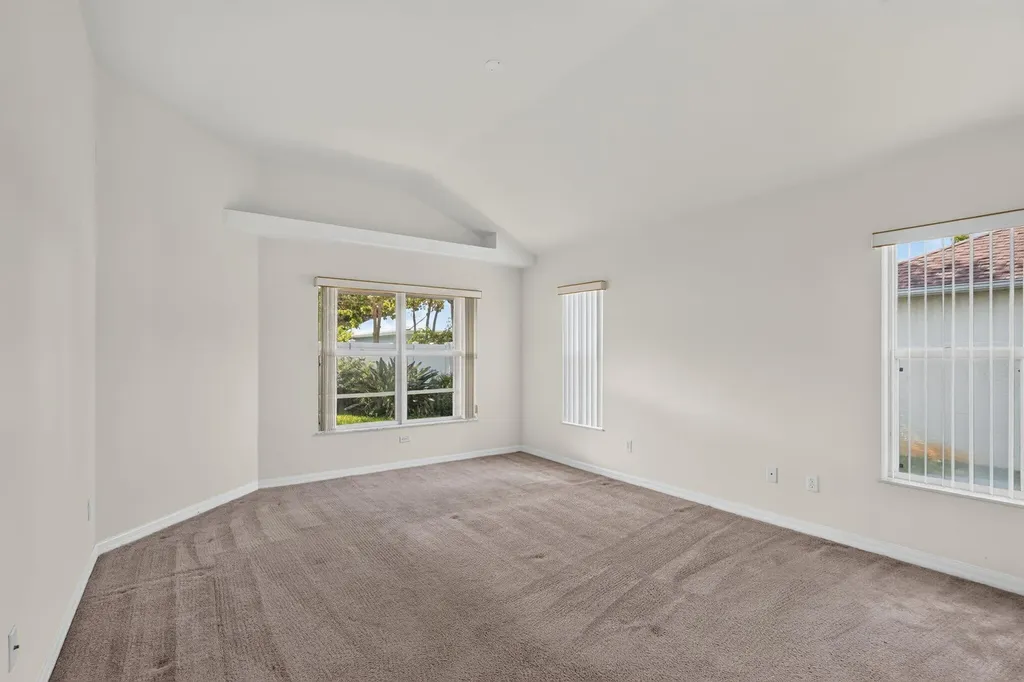 8253 Sand Pine Circle Port St Lucie FL 34952