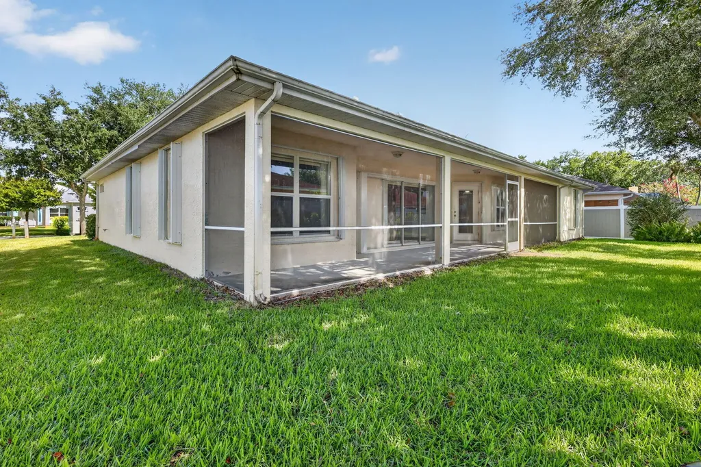 8253 Sand Pine Circle Port St Lucie FL 34952