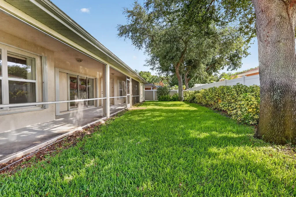 8253 Sand Pine Circle Port St Lucie FL 34952