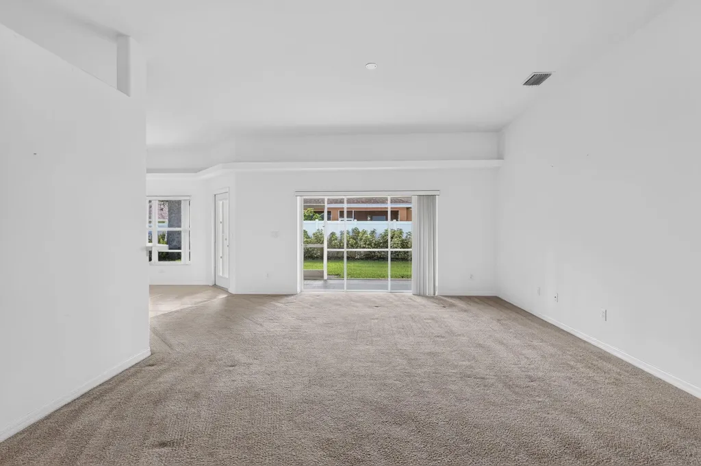 8253 Sand Pine Circle Port St Lucie FL 34952