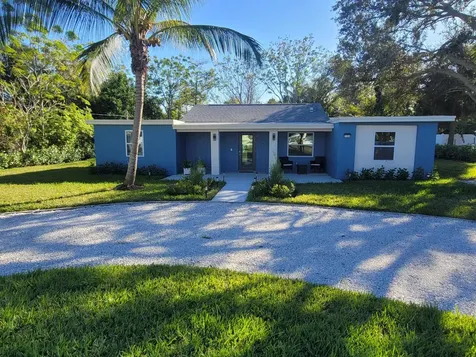 106 E Chandler Road Cloud Lake FL 33406