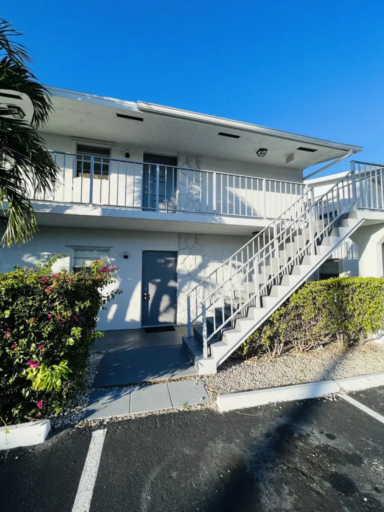 510 24th Avenue N Lake Worth Beach FL 33460