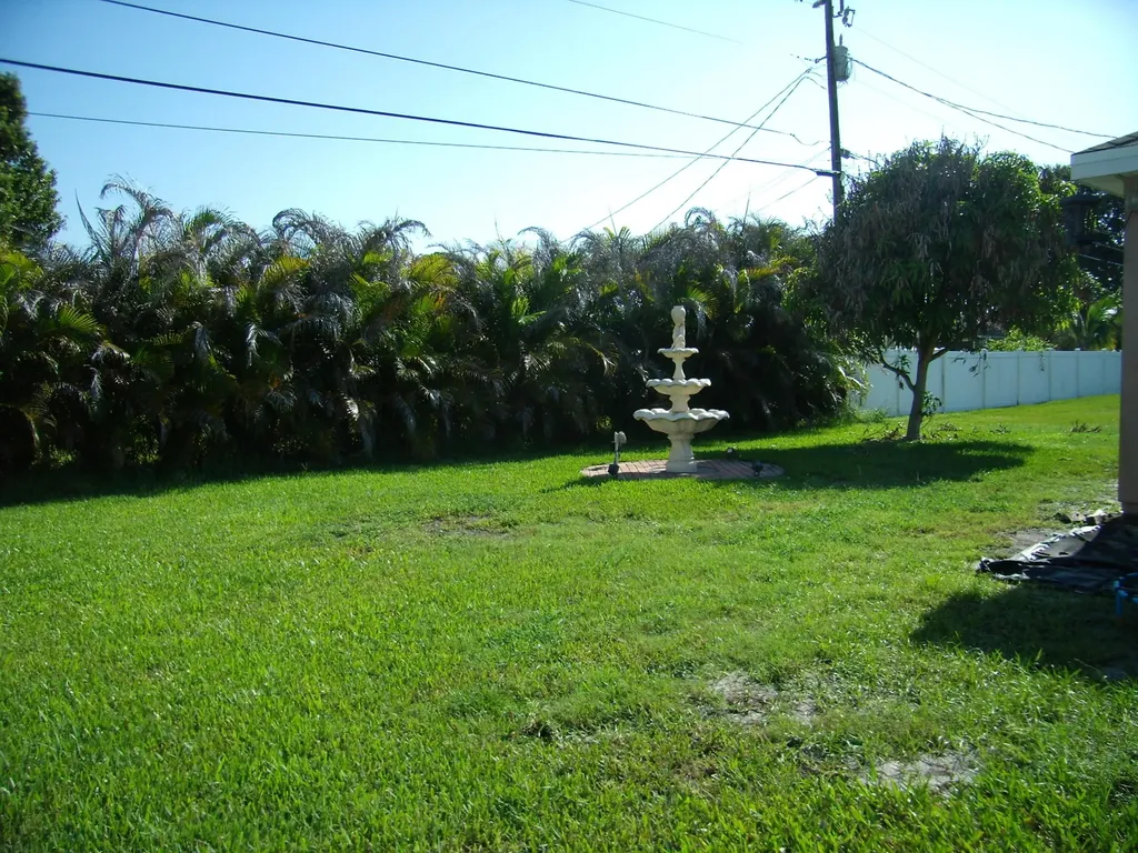 1229 SW Albenga Avenue Port St Lucie FL 34953