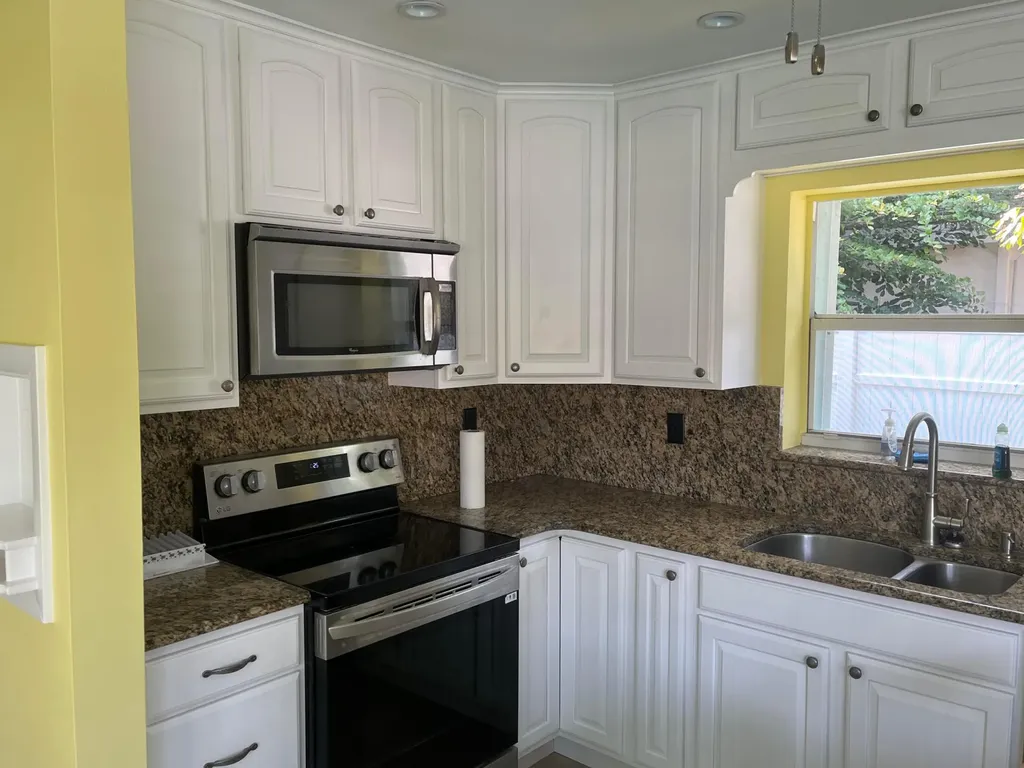 2110 NE 4th Avenue Boca Raton FL 33431