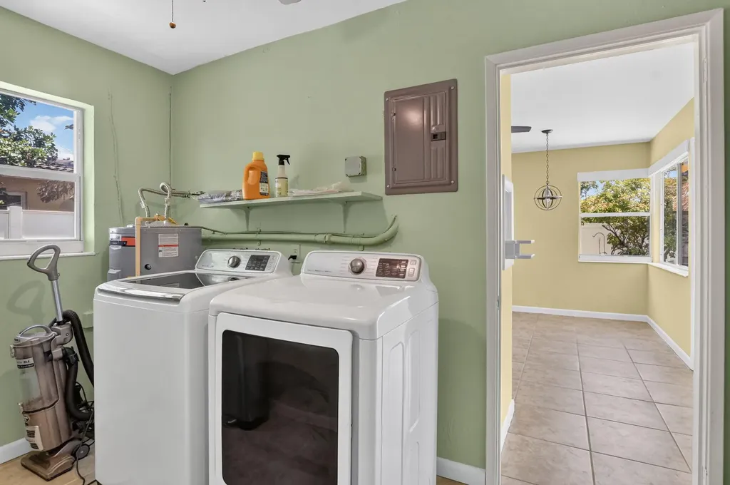 2110 NE 4th Avenue Boca Raton FL 33431