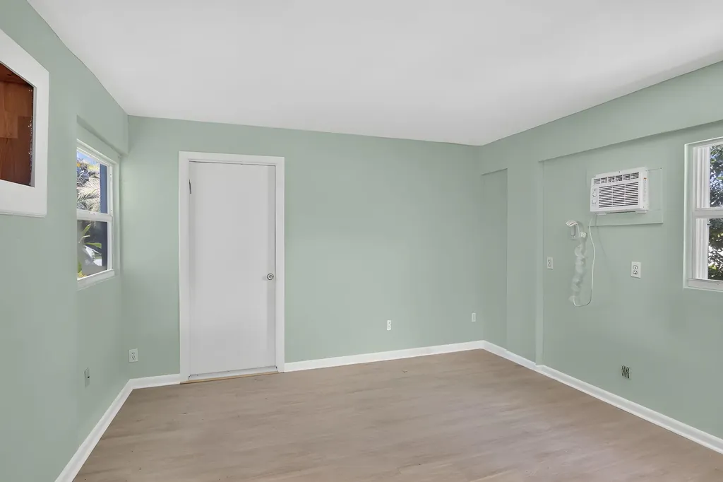 2110 NE 4th Avenue Boca Raton FL 33431