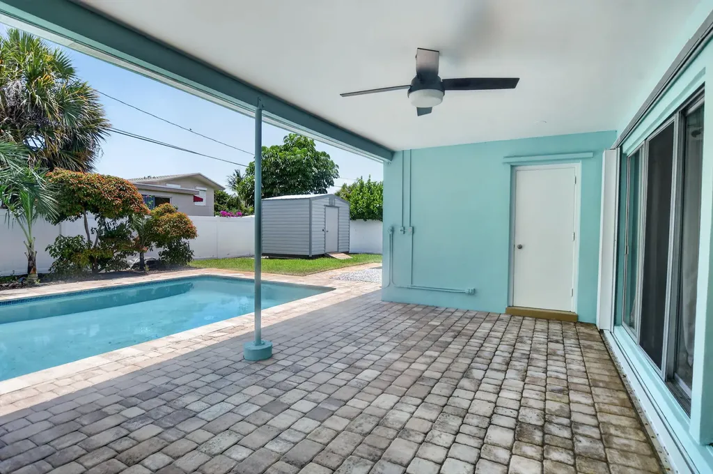 2110 NE 4th Avenue Boca Raton FL 33431