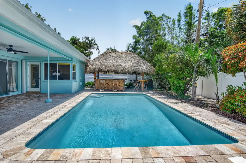 2110 NE 4th Avenue Boca Raton FL 33431