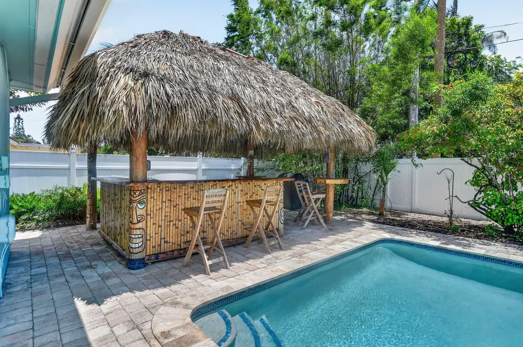 2110 NE 4th Avenue Boca Raton FL 33431