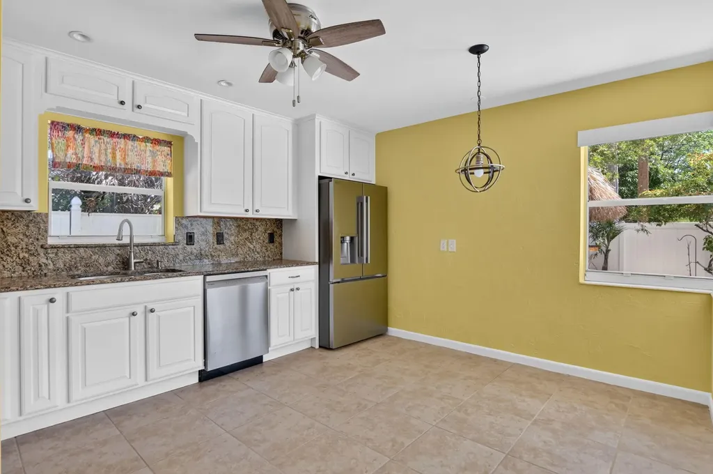 2110 NE 4th Avenue Boca Raton FL 33431