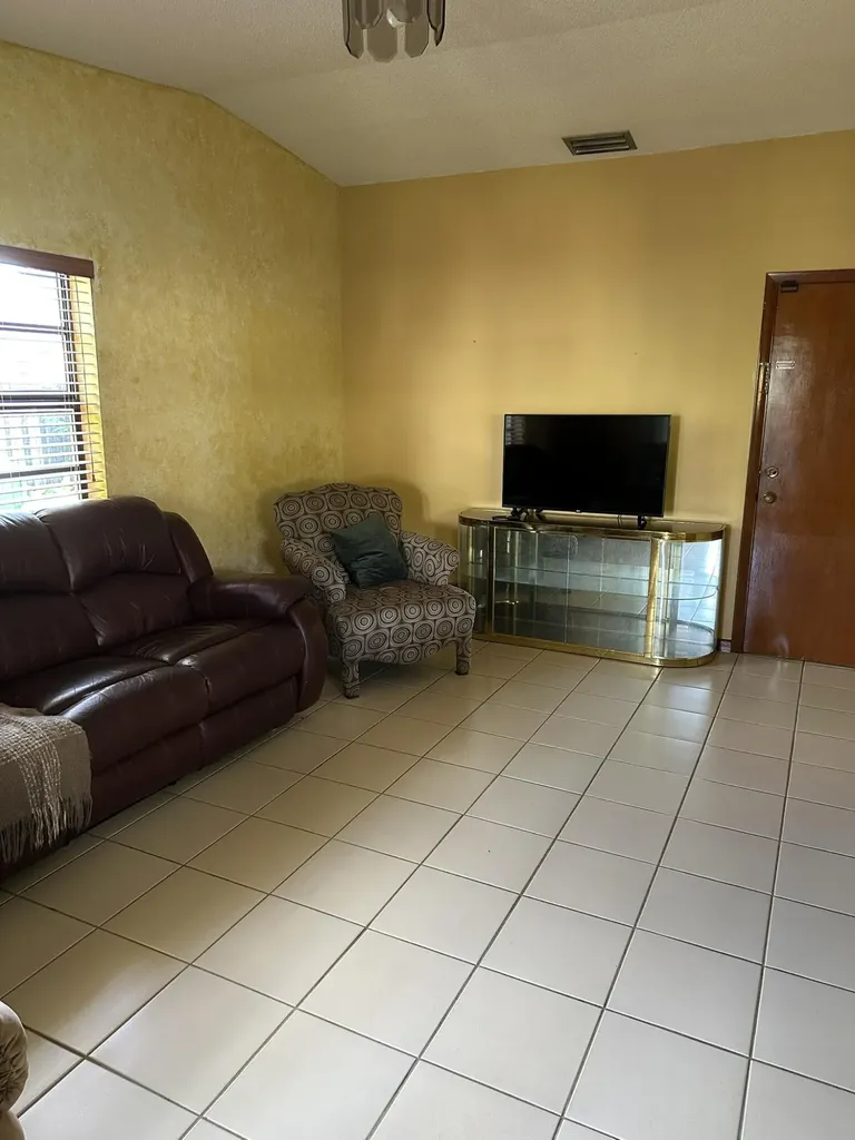 5511 SW 114th Avenue Cooper City FL 33330