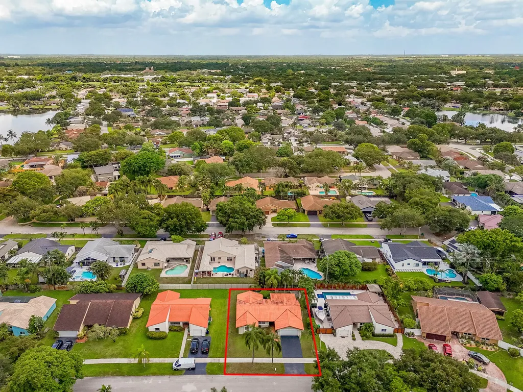 5511 SW 114th Avenue Cooper City FL 33330