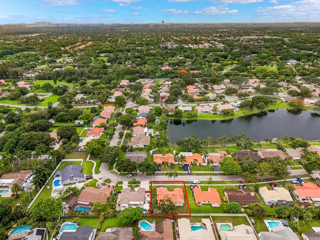 5511 SW 114th Avenue Cooper City FL 33330