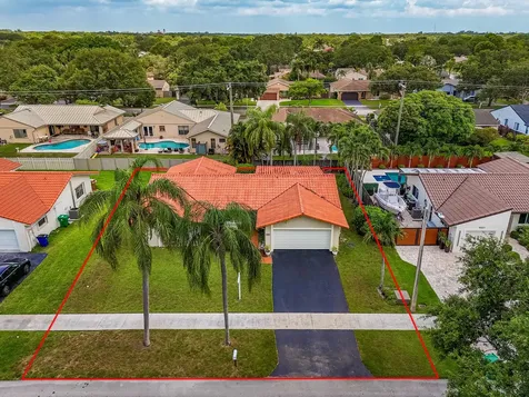 5511 SW 114th Avenue Cooper City FL 33330