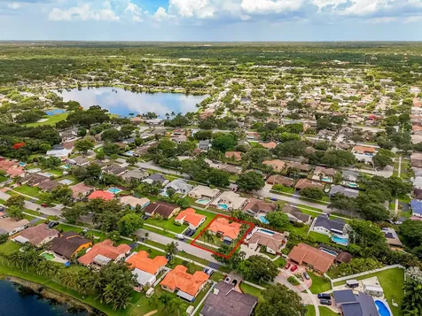 5511 SW 114th Avenue Cooper City FL 33330