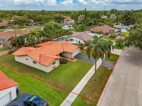 5511 SW 114th Avenue Cooper City FL 33330