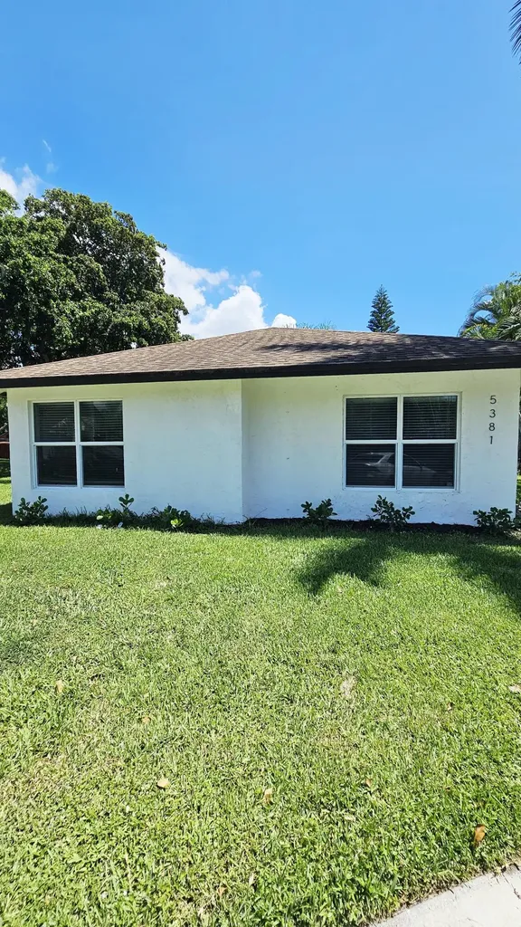 5381 Gene Circle West Palm Beach FL 33415