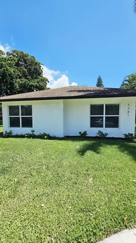 5381 Gene Circle West Palm Beach FL 33415
