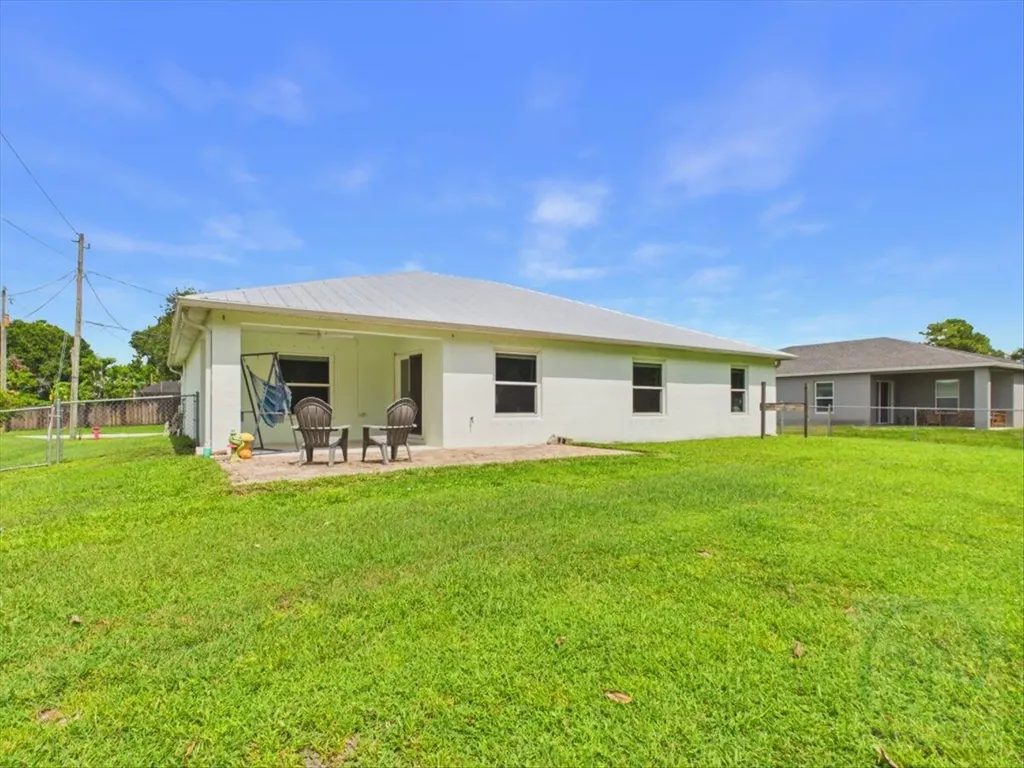 2265 SW Grosspoint Street Port St Lucie FL 34953