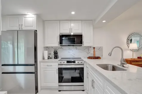 1211 Bahama Bend Coconut Creek FL 33066
