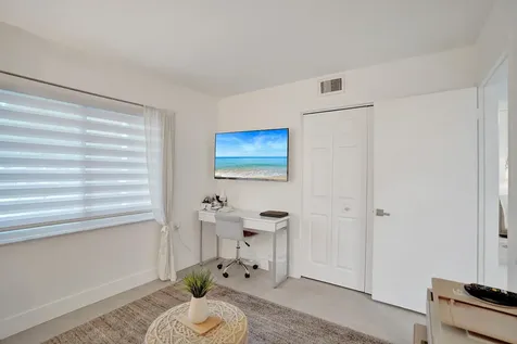 1211 Bahama Bend Coconut Creek FL 33066