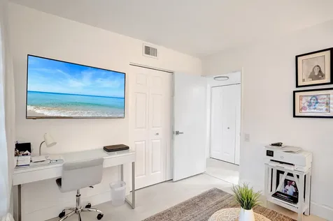 1211 Bahama Bend Coconut Creek FL 33066
