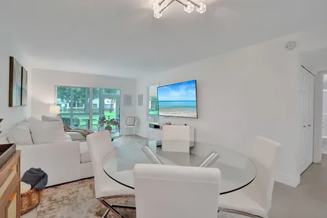 1211 Bahama Bend Coconut Creek FL 33066