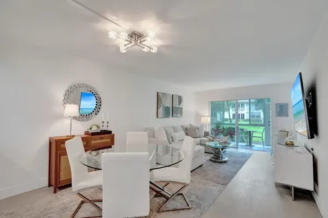 1211 Bahama Bend Coconut Creek FL 33066