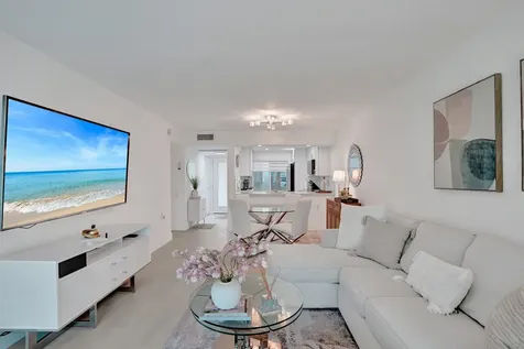 1211 Bahama Bend Coconut Creek FL 33066