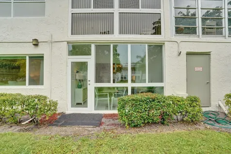 1211 Bahama Bend Coconut Creek FL 33066