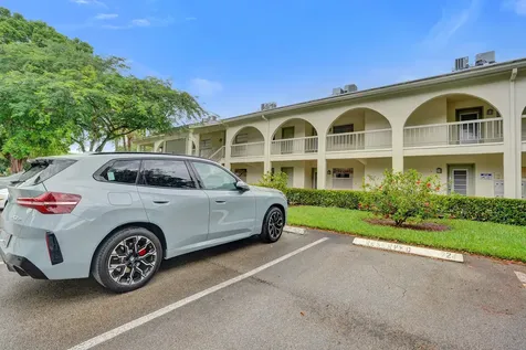 1211 Bahama Bend Coconut Creek FL 33066