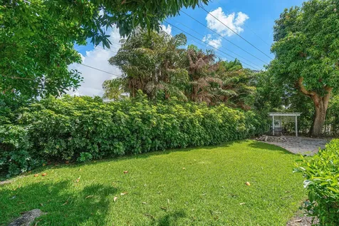 781 Apple Tree Lane Boca Raton FL 33486