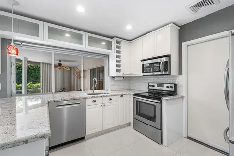 781 Apple Tree Lane Boca Raton FL 33486