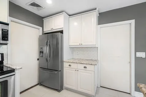 781 Apple Tree Lane Boca Raton FL 33486