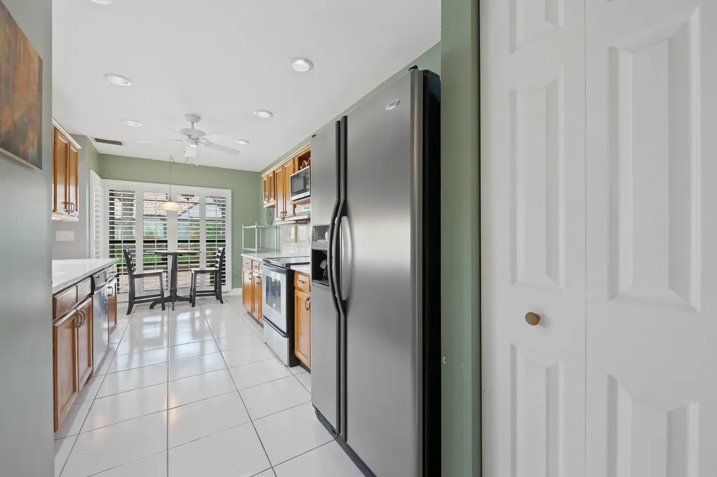 3018 Lakeshore Drive Deerfield Beach FL 33442