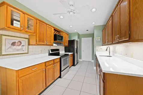 3018 Lakeshore Drive Deerfield Beach FL 33442