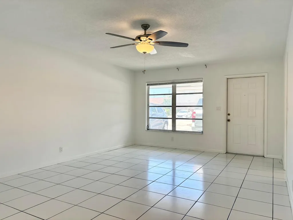 1605 NE 50th Court Fort Lauderdale FL 33334