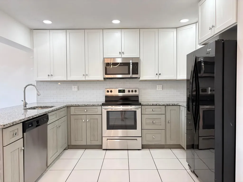 1605 NE 50th Court Fort Lauderdale FL 33334