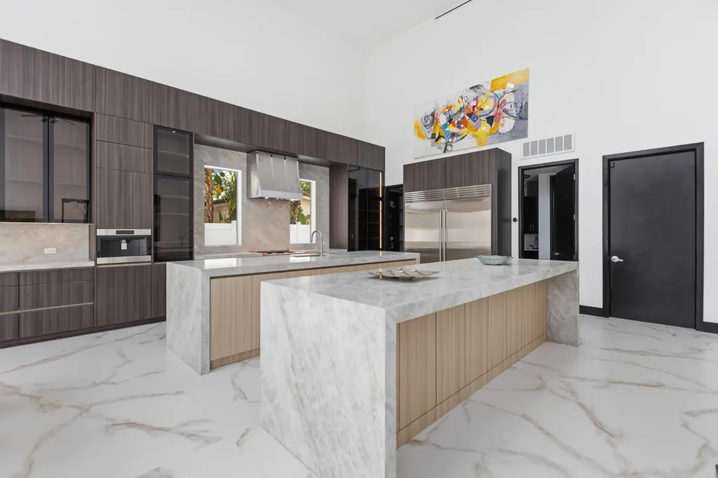284 NE 7th Street Boca Raton FL 33432