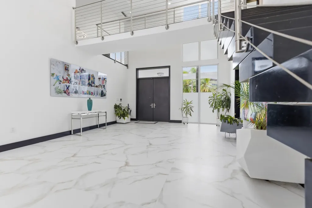 284 NE 7th Street Boca Raton FL 33432