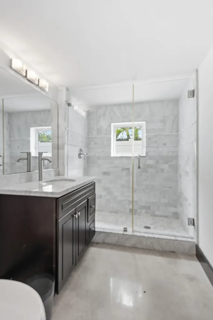 284 NE 7th Street Boca Raton FL 33432