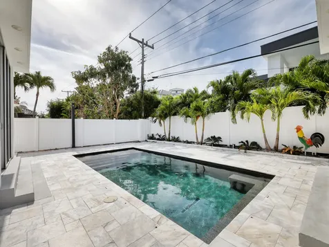 284 NE 7th Street Boca Raton FL 33432