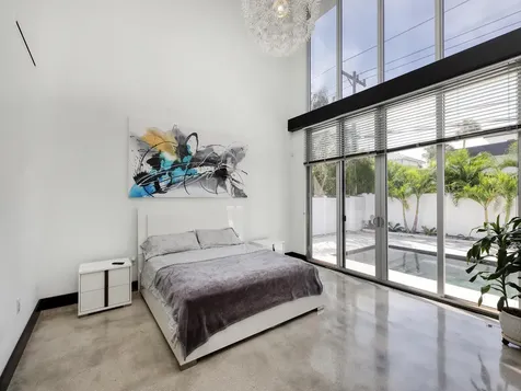 284 NE 7th Street Boca Raton FL 33432