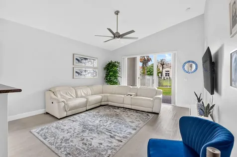 8049 Via Bolzano Greenacres FL 33467