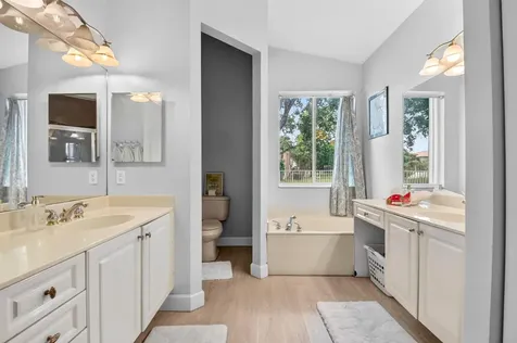 8049 Via Bolzano Greenacres FL 33467