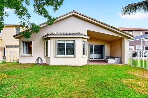 8049 Via Bolzano Greenacres FL 33467