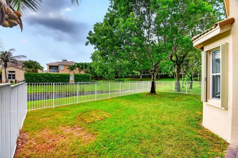 8049 Via Bolzano Greenacres FL 33467