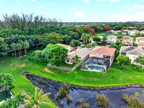 8049 Via Bolzano Greenacres FL 33467